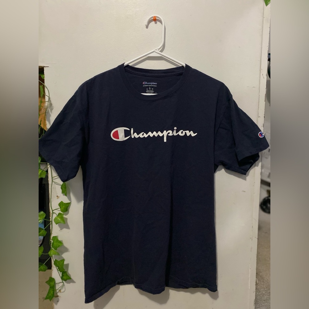 Champion Tshirt. Navy blue, super comfy. Only worn once!